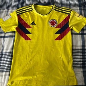 Colombia Men’s 2018 WC Soccer Jersey (medium)